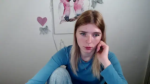 JuiceLips   online show from 12.03.25