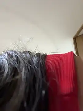 Snapshot of CatadeLuca chatting on 11.18.25 CatadeLuca online show from 11.18.25