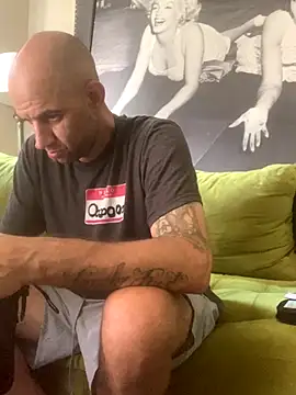 Hothotboyg online show from 09.08.25