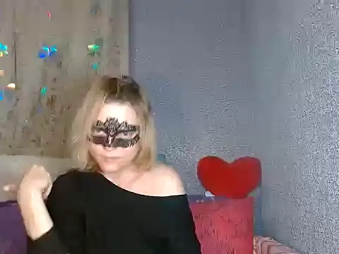 Miss Nona online show from 11.10.25