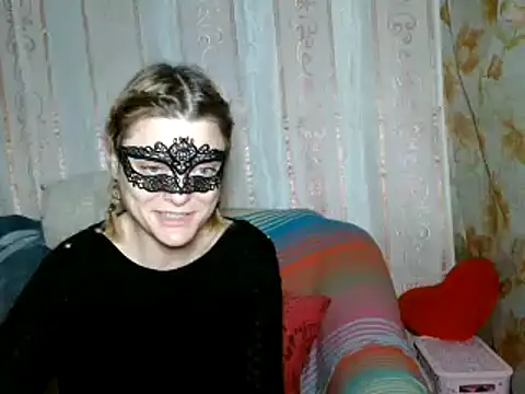 Miss Nona online show from 12.15.25