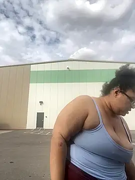 Snapshot of wishuhope4 chatting on 10.10.25 wishuhope4 online show from 10.10.25