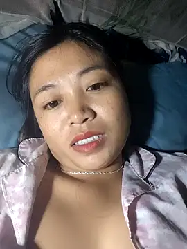 Snapshot of Angela-babyxx chatting on 10.27.25 Angela-babyxx online show from 10.27.25