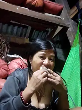 Snapshot of Angela-babyxx chatting on 11.08.25 Angela-babyxx online show from 11.08.25