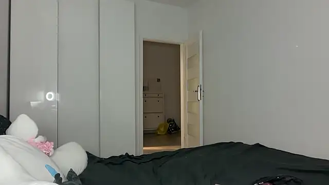 Snapshot of FluffySlutt chatting on 10.09.25 FluffySlutt online show from 10.09.25