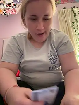 imawhorenslut19 online show from 04.09.26