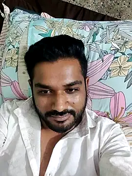 Snapshot of avi007p chatting on 09.12.25 avi007p online show from 09.12.25