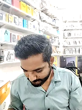 Snapshot of avi007p chatting on 10.01.25 avi007p online show from 10.01.25