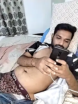 Snapshot of avi007p chatting on 10.23.25 avi007p online show from 10.23.25