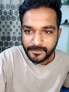 Snapshot of avi007p chatting on 10.27.25 avi007p online show from 10.27.25