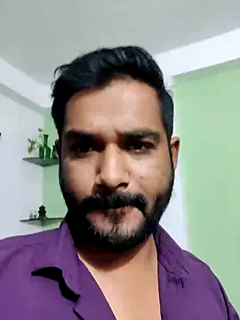 Snapshot of avi007p chatting on 10.28.25 avi007p online show from 10.28.25