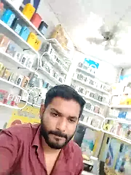 Snapshot of avi007p chatting on 11.02.25 avi007p online show from 11.02.25