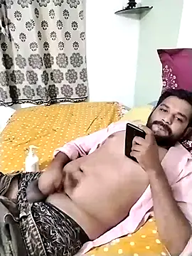 Snapshot of avi007p chatting on 11.06.25 avi007p online show from 11.06.25