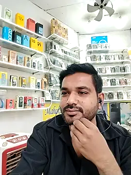 Snapshot of avi007p chatting on 11.09.25 avi007p online show from 11.09.25