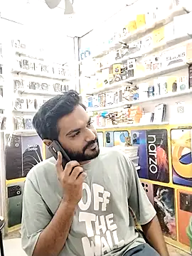 Snapshot of avi007p chatting on 11.26.25 avi007p online show from 11.26.25