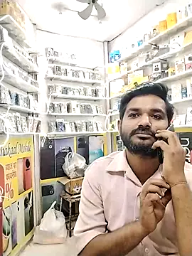 Snapshot of avi007p chatting on 12.03.25 avi007p online show from 12.03.25