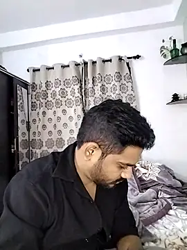 Snapshot of avi007p chatting on 12.14.25 avi007p online show from 12.14.25