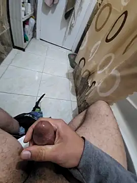 Snapshot of WelloffUpthrow chatting on 02.24.26 WelloffUpthrow online show from 02.24.26