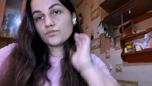 DierdreCousineau online show from 10.25.25