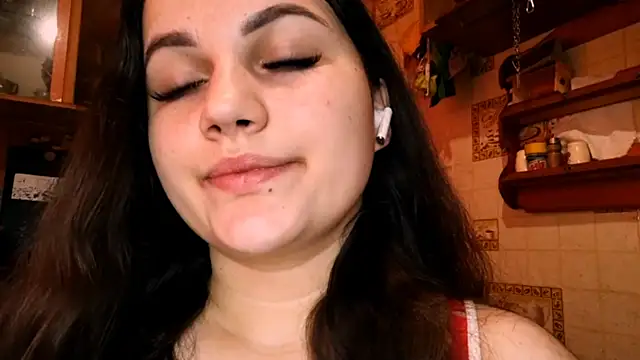 DierdreCousineau online show from 11.18.25