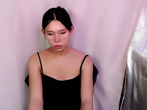 Snapshot of slutty_whore_anne chatting on 11.04.25 slutty whore anne online show from 11.04.25