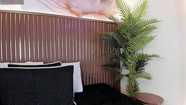 Roxie-NS online show from 04.02.26