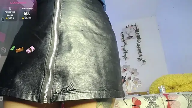 Snapshot of Liahdiaz_ chatting on 02.25.26 Liahdiaz online show from 02.25.26