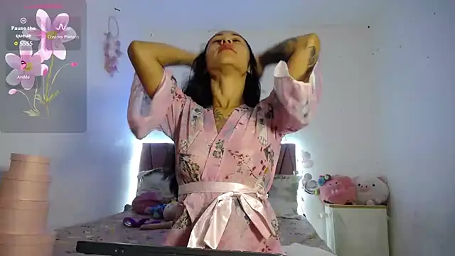 Liahdiaz  online show from 05.28.26