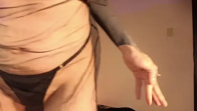 Snapshot of _Grethel_muller chatting on 09.18.25 Grethel muller online show from 09.18.25