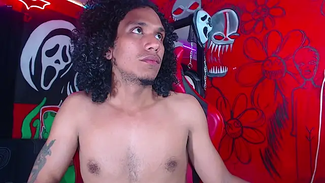 Snapshot of dante_hellsingx chatting on 11.27.25 dante hellsingx online show from 11.27.25