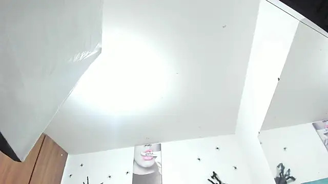 Snapshot of Rihanna_hotx chatting on 11.11.25 Rihanna hotx online show from 11.11.25