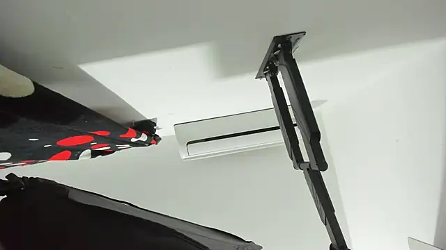 Snapshot of Rihanna_hotx chatting on 11.27.25 Rihanna hotx online show from 11.27.25