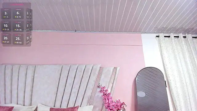 Snapshot of top_mary chatting on 11.12.25 top mary online show from 11.12.25