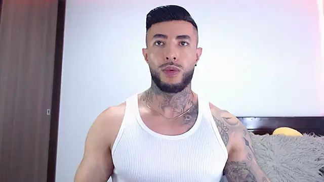 andrea de lucaa online show from 12.19.25