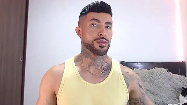 andrea de lucaa online show from 02.19.26