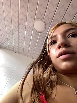 Isabella18 pink online show from 06.03.26