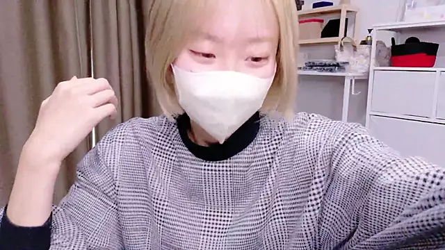 Nana  ch online show from 02.03.26
