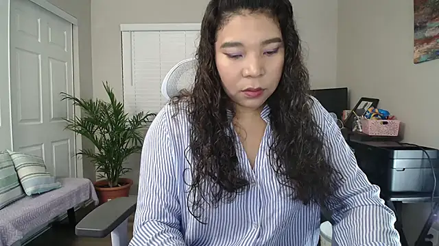 SHEILYN  online show from 11.11.25