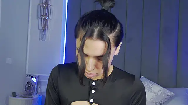 VioletAsh online show from 10.16.25