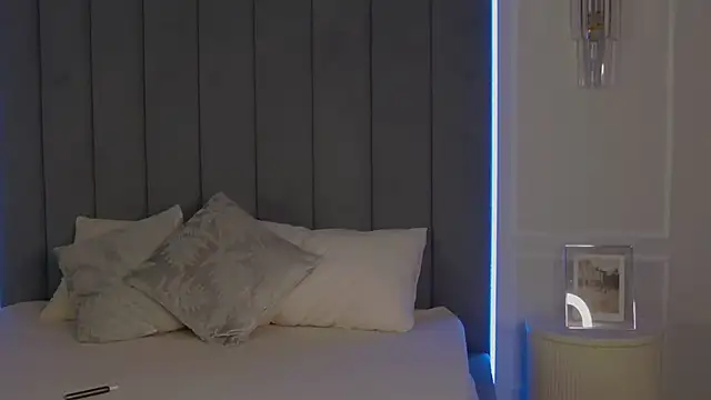 VioletAsh online show from 03.31.26