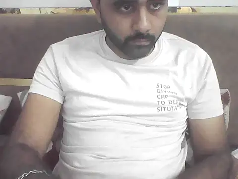 Snapshot of joshisdwe chatting on 11.02.25 joshisdwe online show from 11.02.25