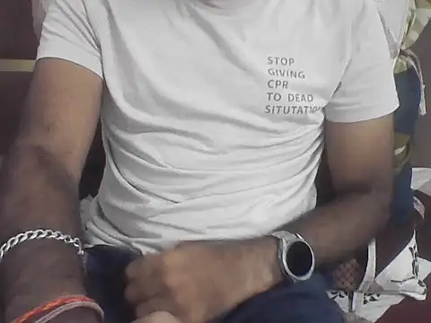 Snapshot of joshisdwe chatting on 11.04.25 joshisdwe online show from 11.04.25