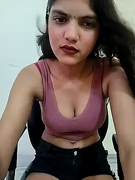Snapshot of sexy_lips99 chatting on 09.15.25 sexy lips99 online show from 09.15.25