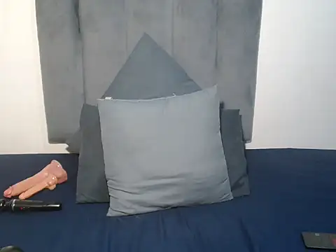 Snapshot of GorillaGripCunt77 chatting on 11.27.25 GorillaGripCunt77 online show from 11.27.25