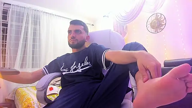 Jeremyy Boy online show from 10.06.25