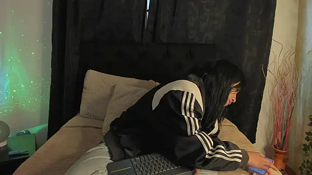 Snapshot of Tiffany_Nm chatting on 11.10.25 Tiffany Nm online show from 11.10.25