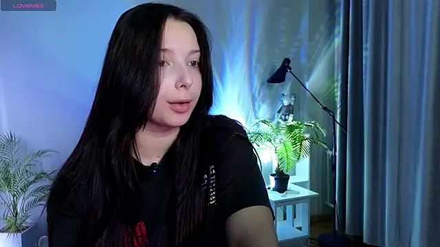 Lucy louras online show from 10.14.25