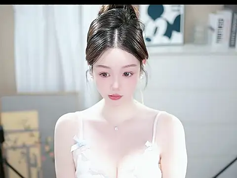 abbyli12 online show from 10.21.25