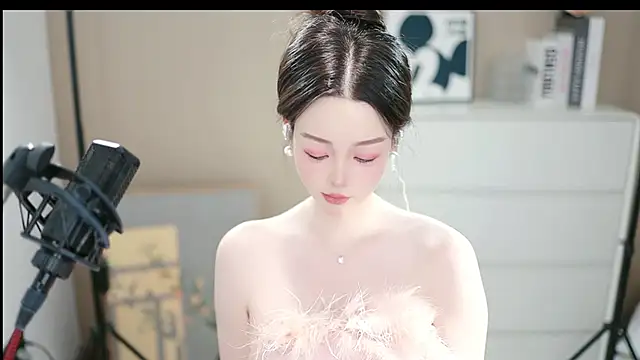 abbyli12 online show from 11.23.25