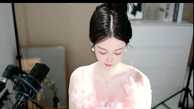 Snapshot of abbyli12 chatting on 01.14.26 abbyli12 online show from 01.14.26